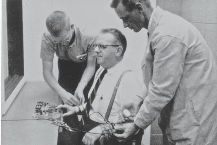 esperimento milgram