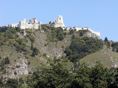 Il castello di Csejte, residenza e prigione della contessa
