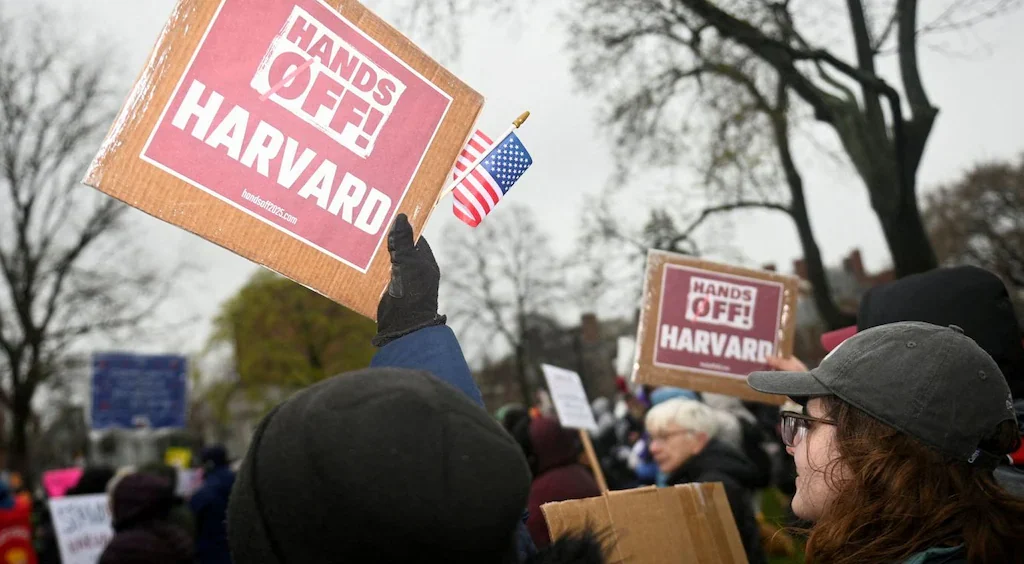 trump contro harvard